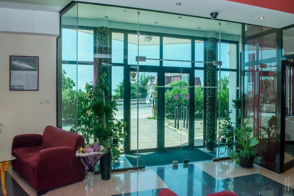 Ellinis Hotel Varna Extérieur photo